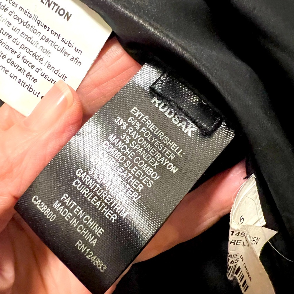 BNWOT RUDSAK Coat size medium - Picture 7 of 7